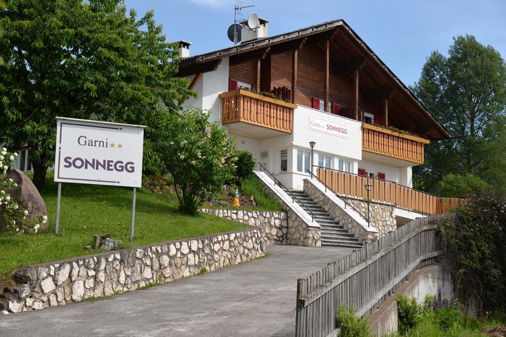 Garni Sonnegg Bed & Breakfast Petersberg Екстериор снимка